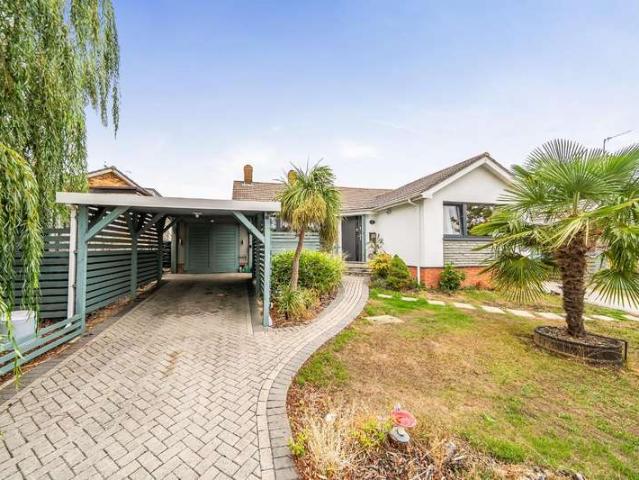 Bungalow for sale in Spring Vale, Hampshire