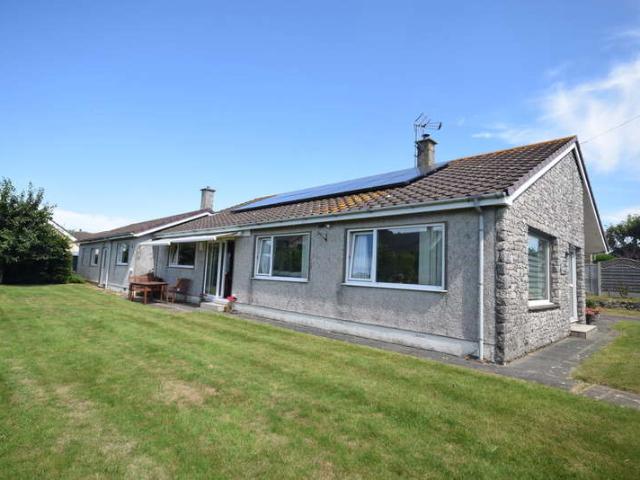 Bungalow for sale in Roosebeck