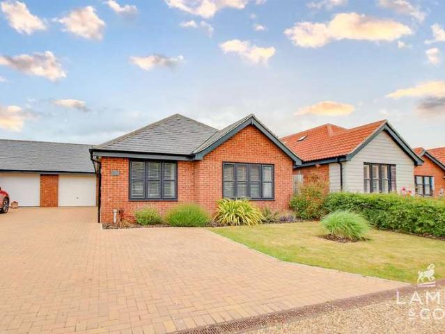 Bungalow for sale in Weeley, Dale Hill