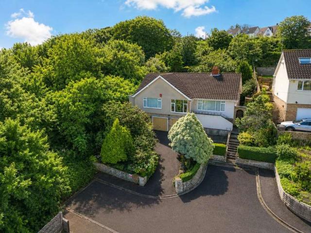 Bungalow for sale in Weston-super-mare, North Somerset