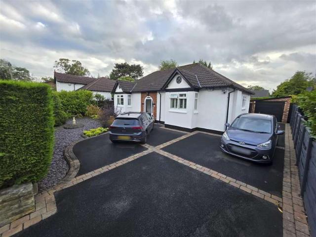 Bungalow for sale in Heald Green, Stockport