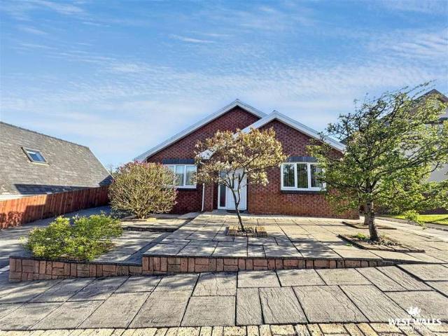 Bungalow for sale in Gorslas, Cwm-mawr