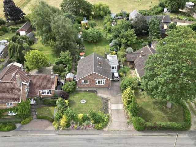 Bungalow for sale in Pointon and Sempringham, Barholm