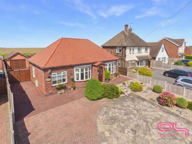 Bungalow for sale in Beamhurst, Staffordshire