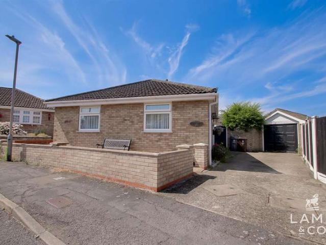 Bungalow for sale in Dale Hill, Essex
