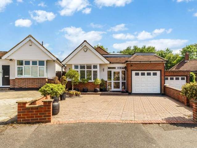 Bungalow for sale in Stoneleigh, Ewell