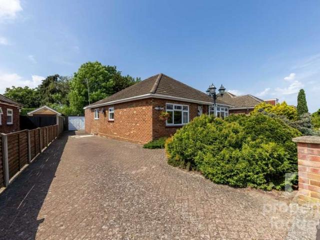 Bungalow for sale in Crostwick, Norfolk
