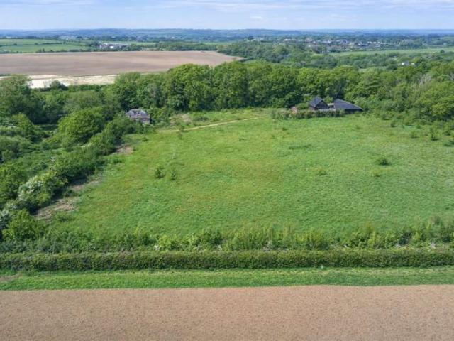 Bungalow for sale in Newbridge, Calbourne