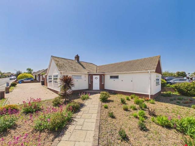 Bungalow for sale in Palm Bay, Acol