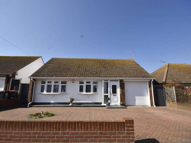 Bungalow for rent in Palm Bay, Acol