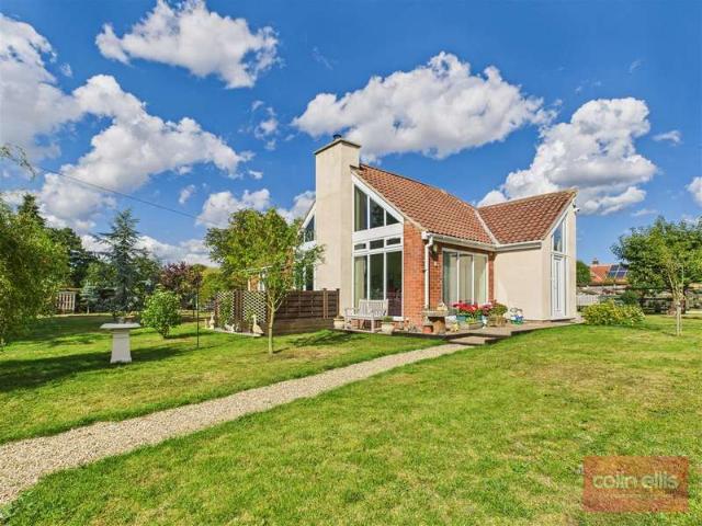 Bungalow for sale in West Ayton