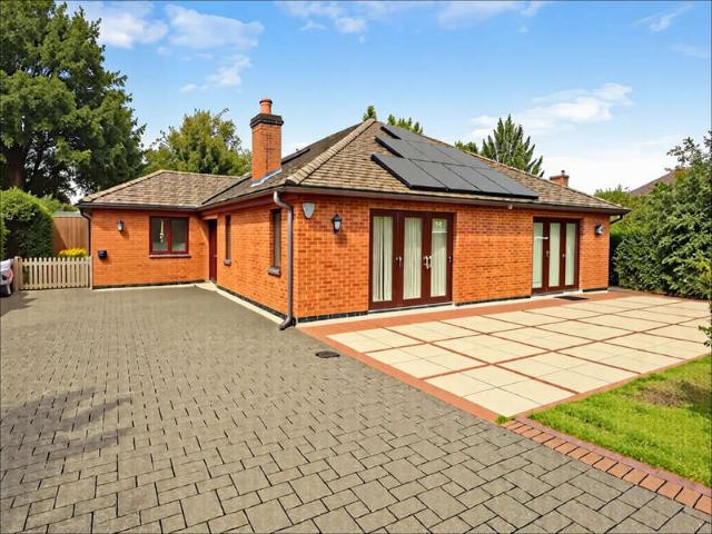 Bungalow for sale in Stretton Baskerville, Barton