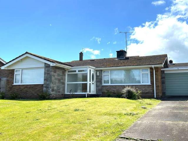 Bungalow for sale in Acle, Crostwick