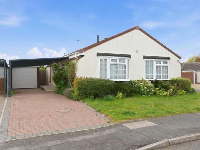 Bungalow for sale in Alderminster, Warwickshire