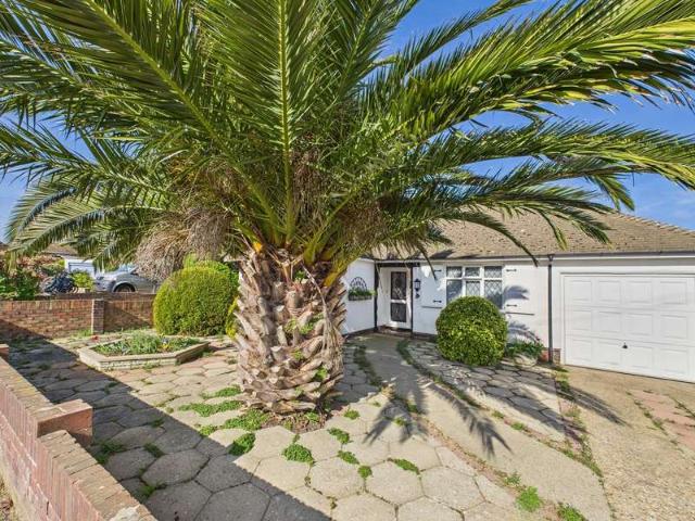 Bungalow for sale in Acol, Kent