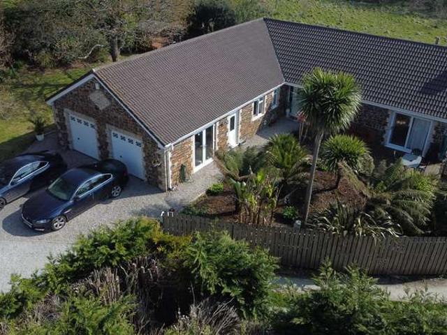 Bungalow for sale in St. Mewan, Trewoon