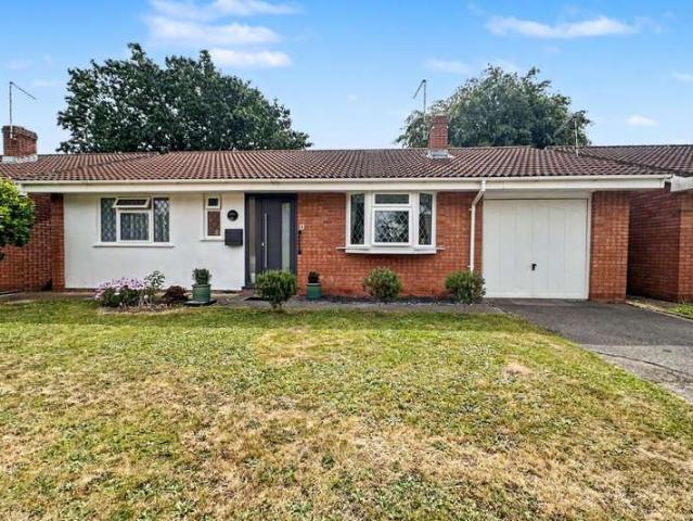 Bungalow for sale in Throop, Bournemouth