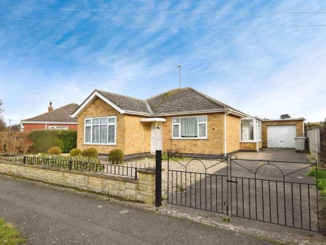 Bungalow for sale in Seacroft, Belleau