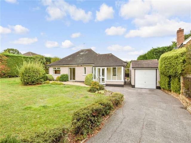 Bungalow for sale in London Borough of Croydon, Greater London