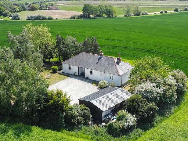 Bungalow for sale in Woodchurch, Woodchurch