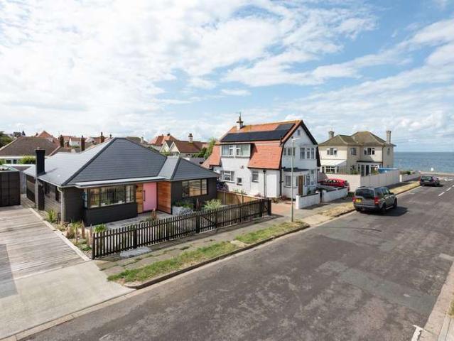 Bungalow for sale in Greenhill, The Bridge