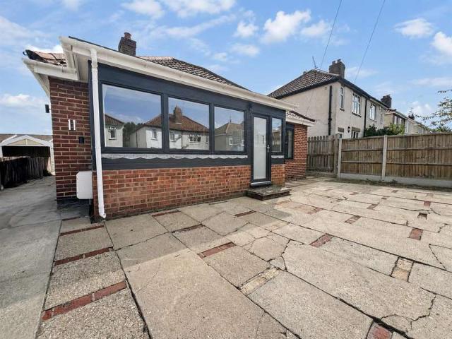 Bungalow for rent in Crostwick, Norfolk
