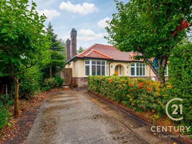 Bungalow for sale in Hale