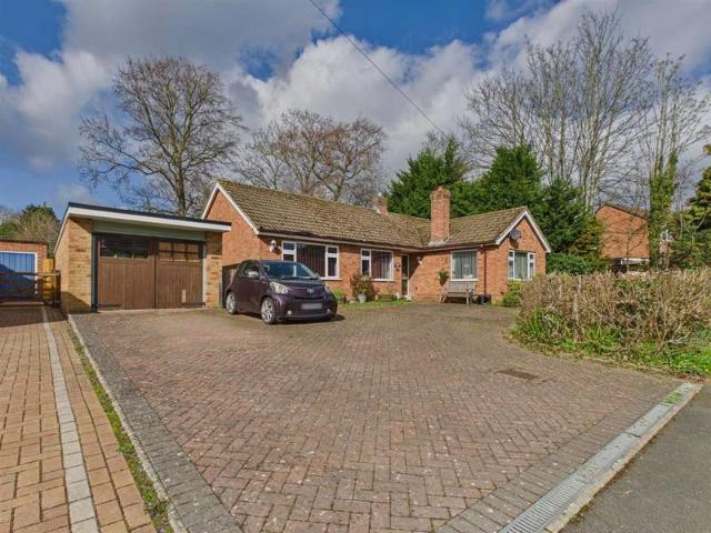 Bungalow for sale in Forthampton, Worcestershire