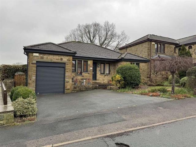 Bungalow for sale in Shelley, Shepley