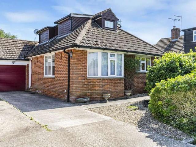 Bungalow for sale in The Butts, Kent