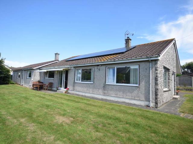 Bungalow for sale in Roosebeck
