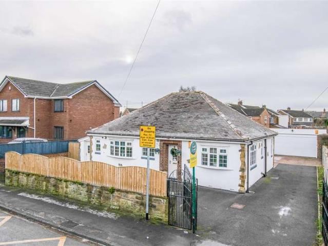 Bungalow for sale in West Yorkshire