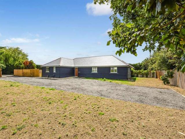Bungalow for sale in Littlecote, West Sussex