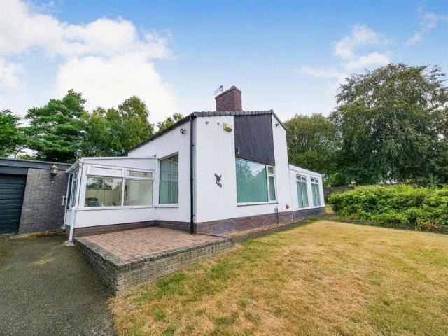 Bungalow for sale in Higher Bebington, Mapleton