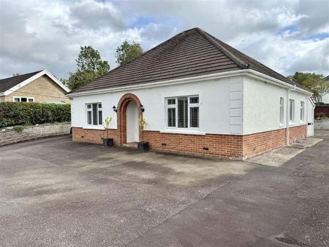 Bungalow for sale in Llanybydder, Wales