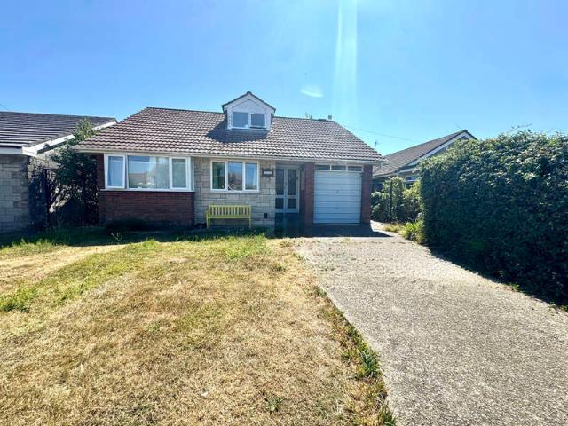 Bungalow for sale in Carisbrooke, Isle Of Wight