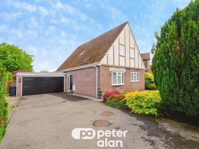 Farm for sale in Treharris