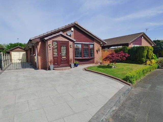 Bungalow for sale in Lingley Green, Warrington
