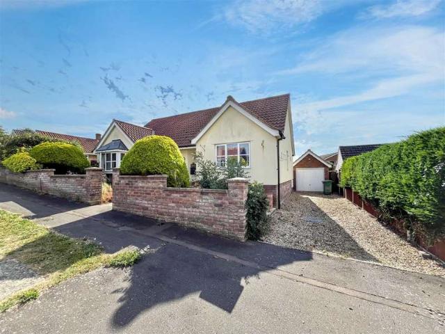Bungalow for sale in Crostwick, Norfolk