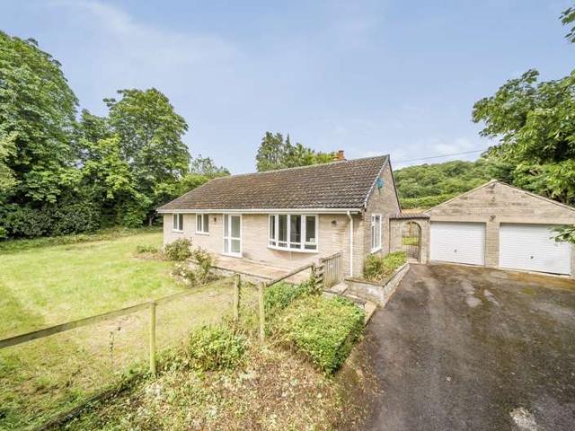 Bungalow for sale in Compton Dundon