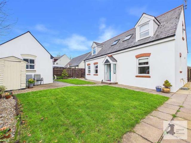 Bungalow for sale in Cilgerran, Wales