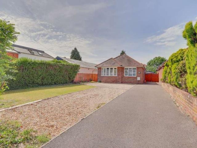 Bungalow for sale in Botany Bay, City Of Southampton