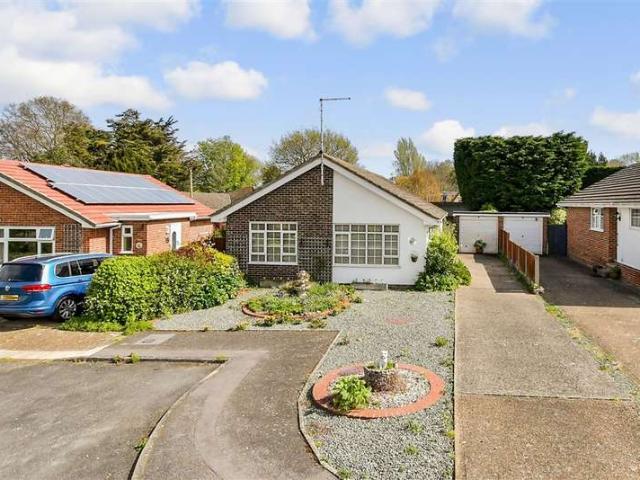 Bungalow for sale in Upper Walmer, Ash
