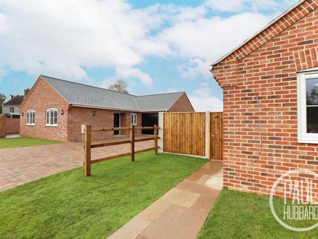 Bungalow for sale in Eastbridge, Suffolk