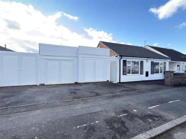 Bungalow for sale in Rushey Mead, Leicester