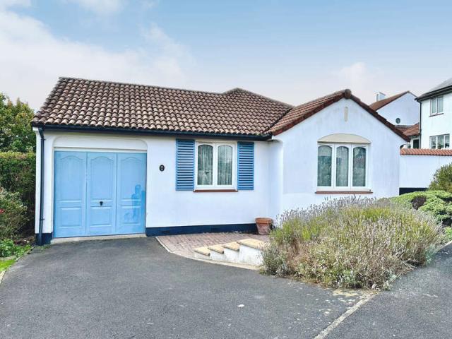 Bungalow for sale in Roundswell, North Devon