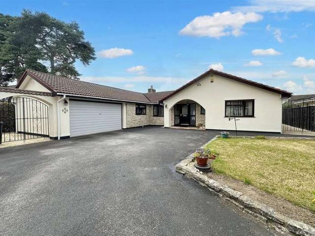 Bungalow for sale in Tricketts Cross, Ferndown