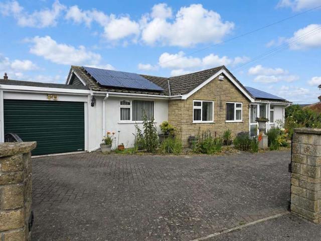 Bungalow for sale in Stalbridge