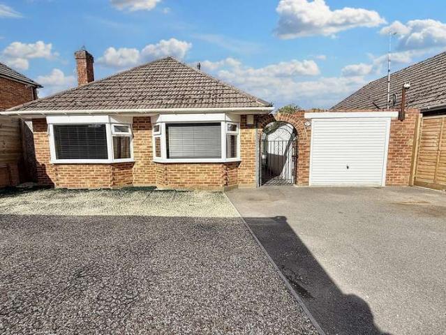 Bungalow for sale in Tricketts Cross, Ferndown