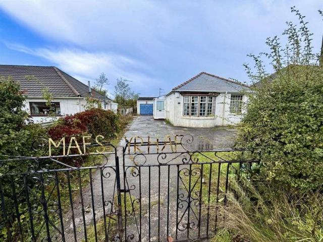 Bungalow for sale in Pen-y-Waun, Penywaun